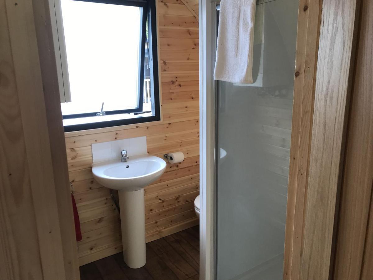 Forest Pod 4 Pet Friendly Villa Neath Exterior photo
